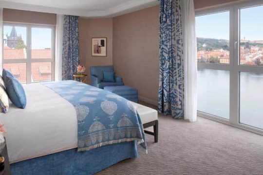 Four-Seasons-Hotel-Prague-540x360 Four-Seasons-Hotel-Prague-540x360